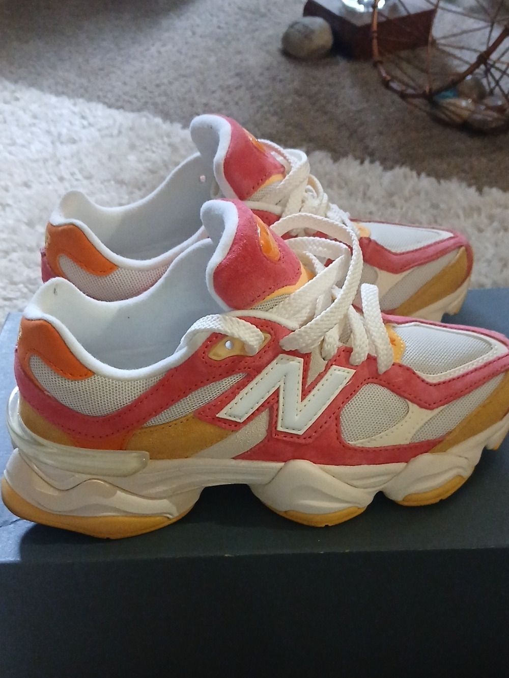 NEW BALANCE 9060 - Picture 4 of 13